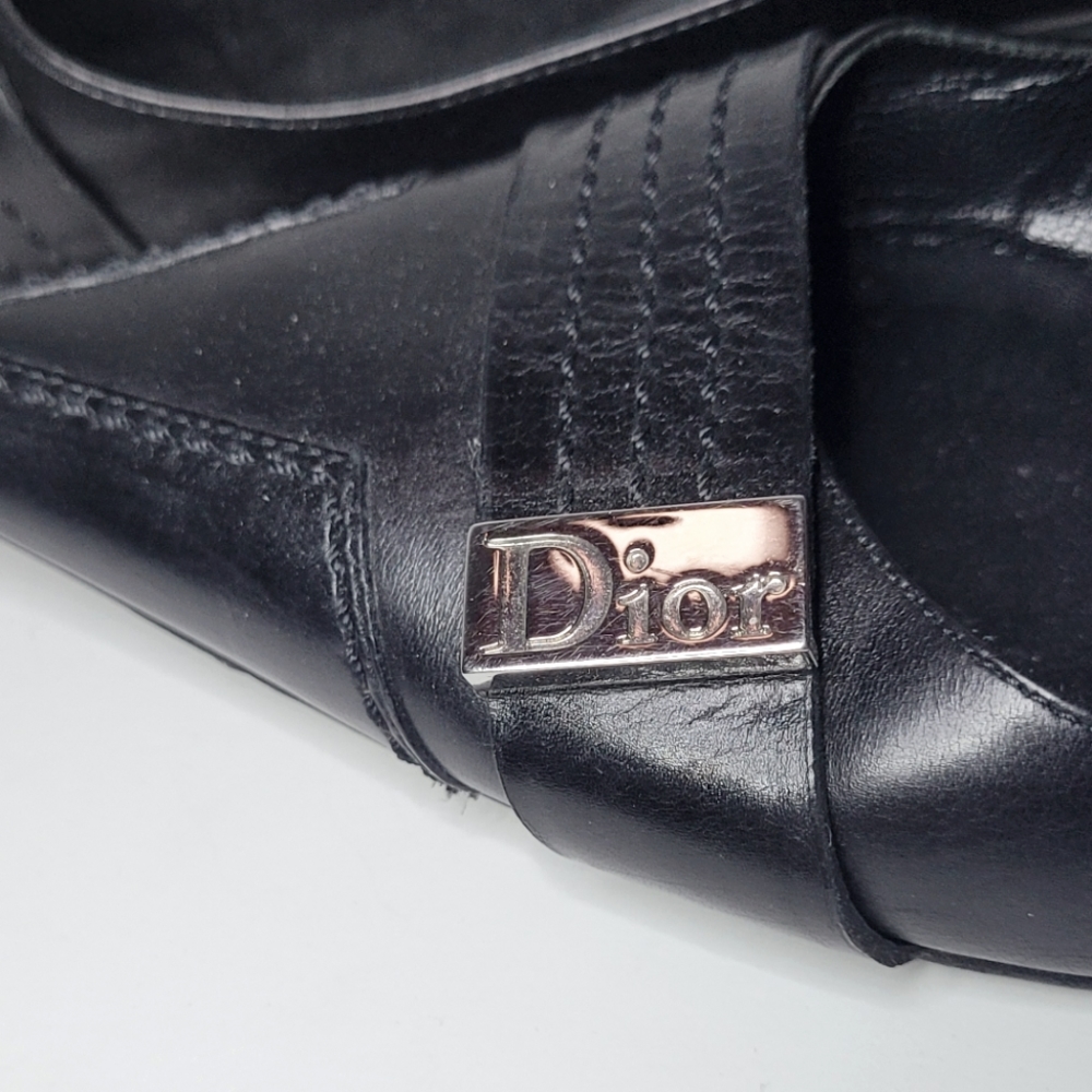 **SOLD** DIOR 🖤